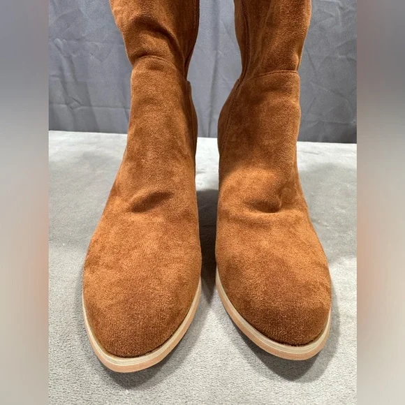 Elegant Tan Knee-High Women's Boots Size 9 - Picture 7 of 13